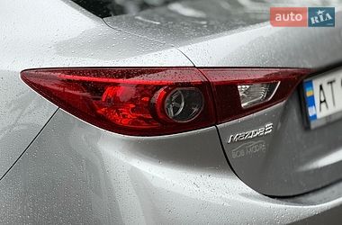 Седан Mazda 3 2015 в Івано-Франківську