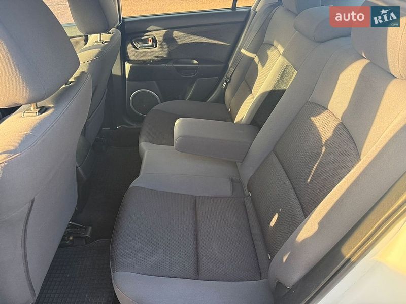 Седан Mazda 3 2008 в Николаеве
