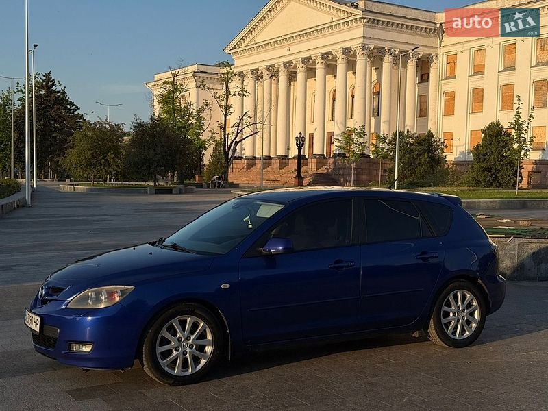 Хэтчбек Mazda 3 2008 в Краматорске