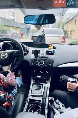 Хэтчбек Mazda 3 2012 в Львове