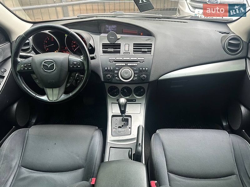 Хэтчбек Mazda 3 2009 в Киеве