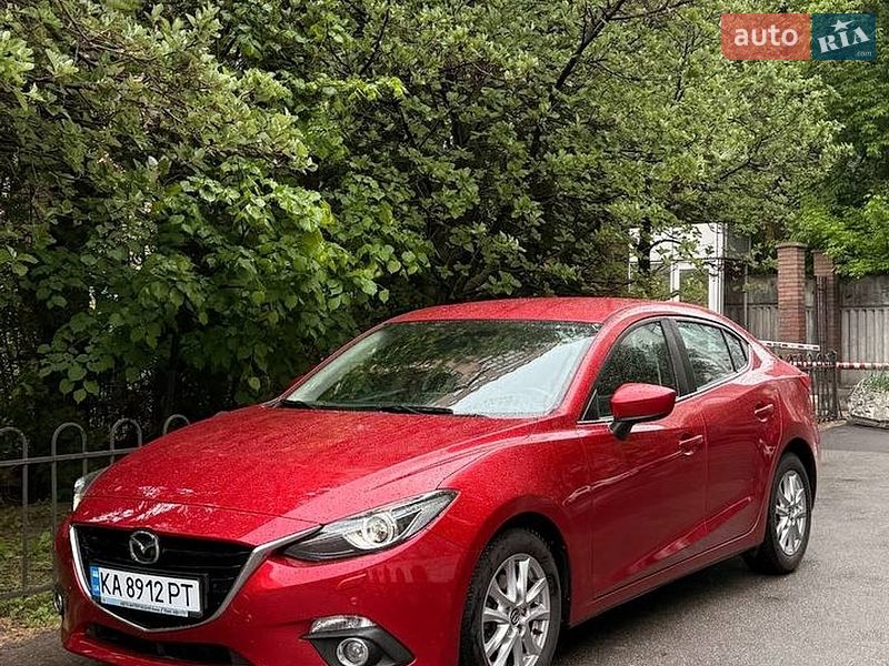Седан Mazda 3 2015 в Києві