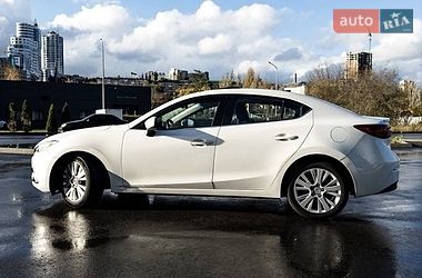 Седан Mazda 3 2014 в Дніпрі