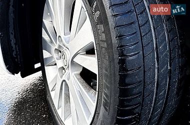 Седан Mazda 3 2014 в Дніпрі