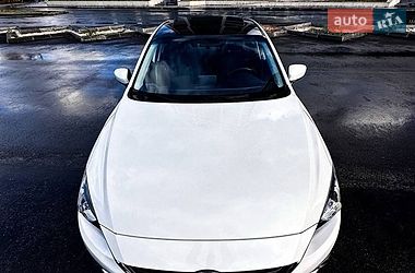 Седан Mazda 3 2014 в Дніпрі