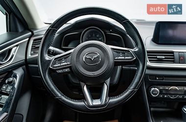 Седан Mazda 3 2018 в Києві