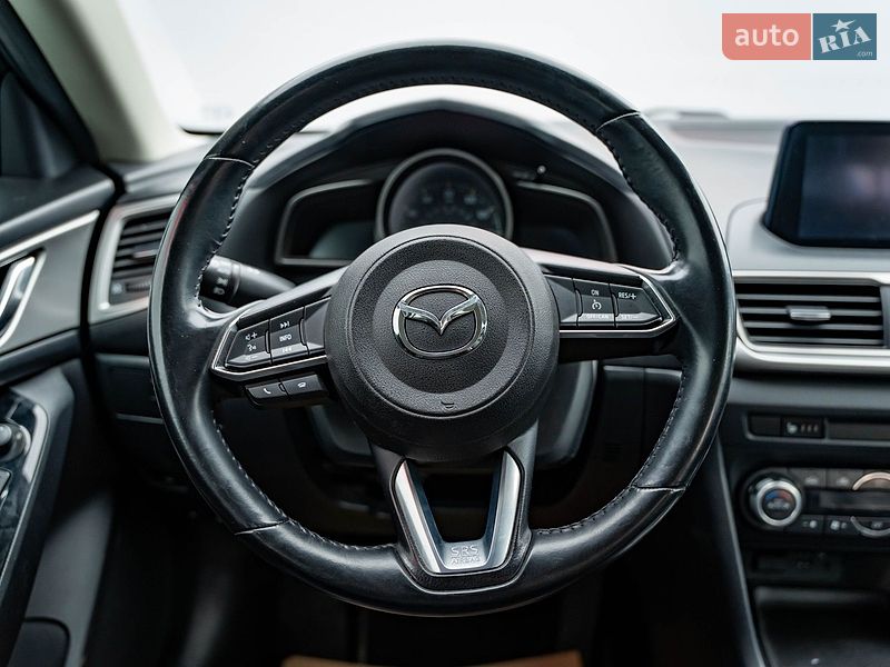 Седан Mazda 3 2018 в Києві