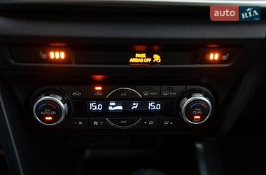 Седан Mazda 3 2018 в Києві