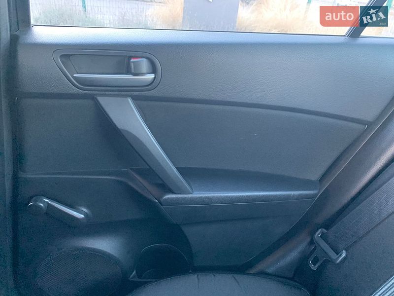 Седан Mazda 3 2012 в Черкассах фото 17 Седан Mazda 3 2012 в Черкассах
