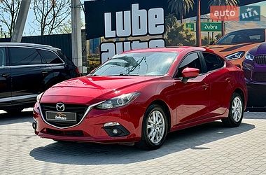 Седан Mazda 3 2015 в Львове