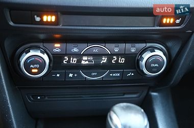 Седан Mazda 3 2014 в Києві