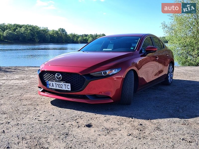 Седан Mazda 3 2021 в Киеве