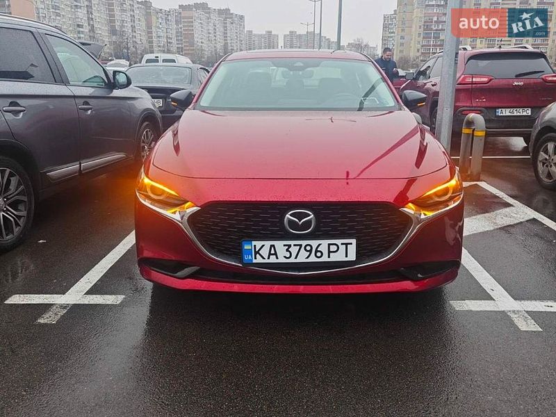 Седан Mazda 3 2021 в Києві