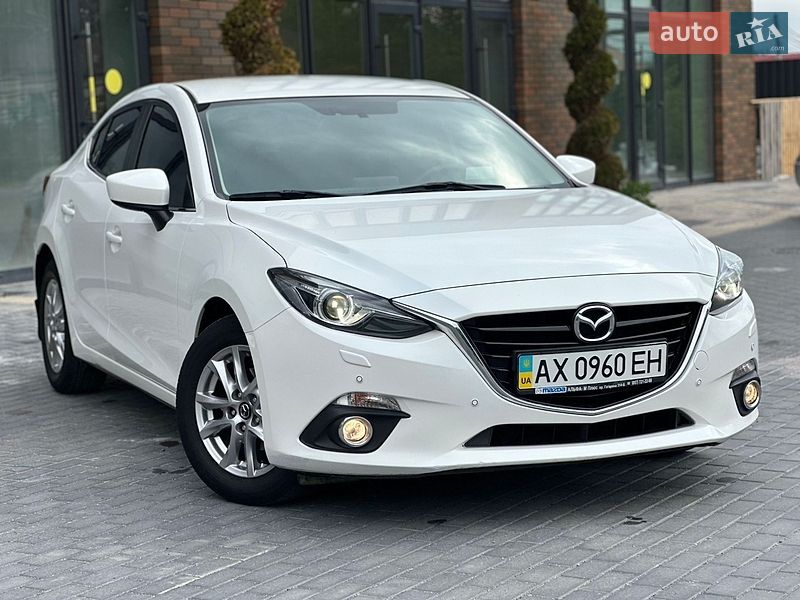 Седан Mazda 3 2015 в Вінниці