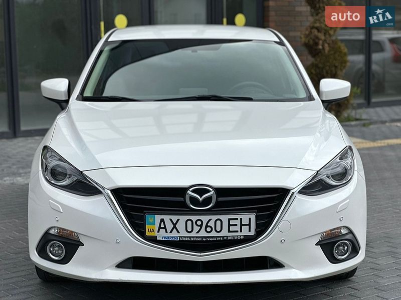 Седан Mazda 3 2015 в Вінниці