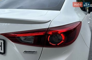 Седан Mazda 3 2015 в Вінниці