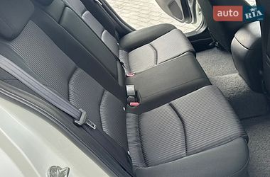Седан Mazda 3 2015 в Вінниці