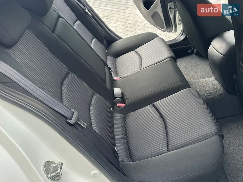 Седан Mazda 3 2015 в Вінниці