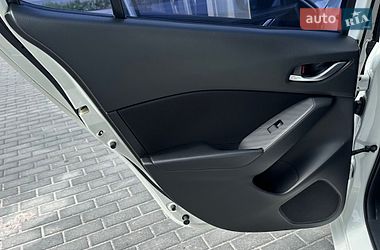 Седан Mazda 3 2015 в Вінниці