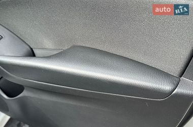 Седан Mazda 3 2015 в Вінниці