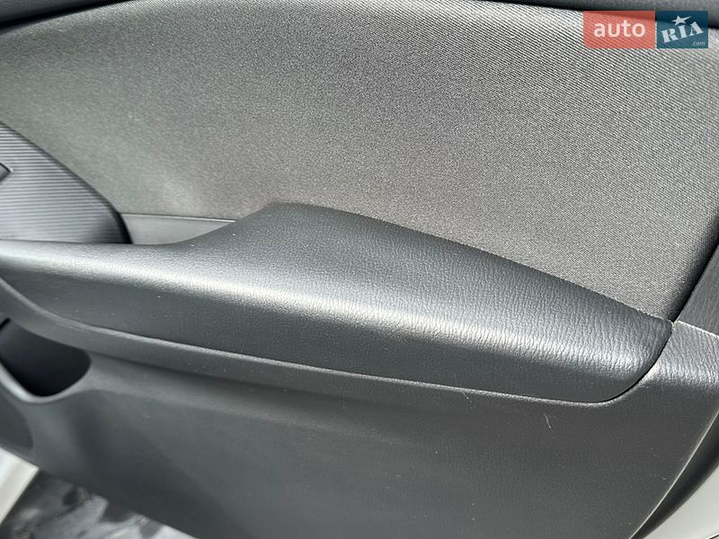 Седан Mazda 3 2015 в Вінниці