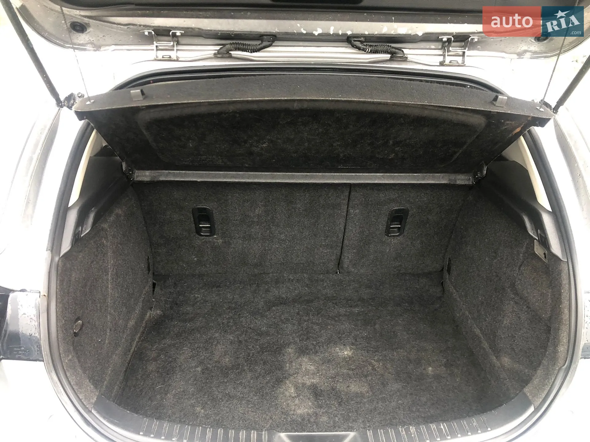 2010 Mazda 3 - мініатюра 9