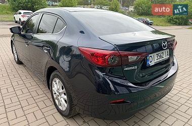 Седан Mazda 3 2016 в Киеве