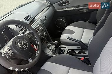 Хэтчбек Mazda 3 2006 в Хусте