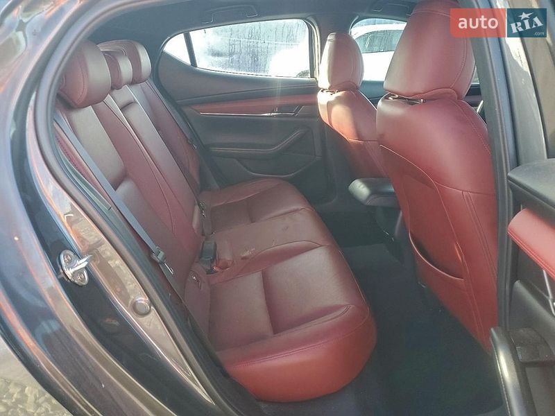 Хетчбек Mazda 3 2023 в Києві