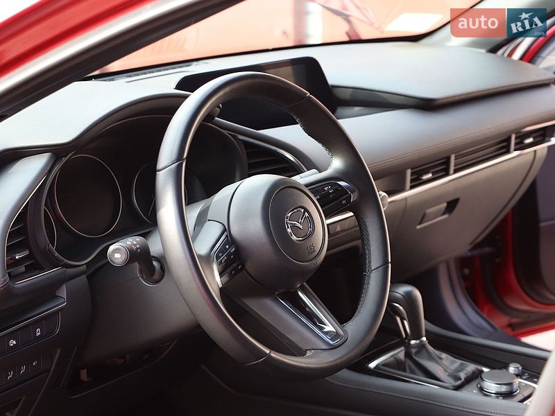 Хэтчбек Mazda 3 2024 в Новомосковске