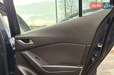 Седан Mazda 3 2016 в Києві