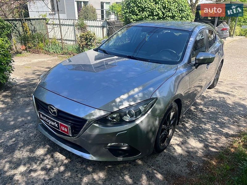 Седан Mazda 3 2016 в Києві
