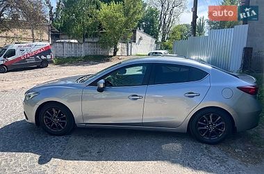 Седан Mazda 3 2016 в Києві