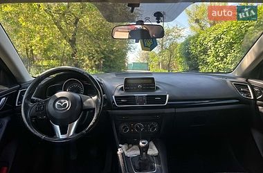 Седан Mazda 3 2016 в Києві