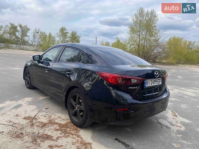 Седан Mazda 3 2014 в Кременчуці