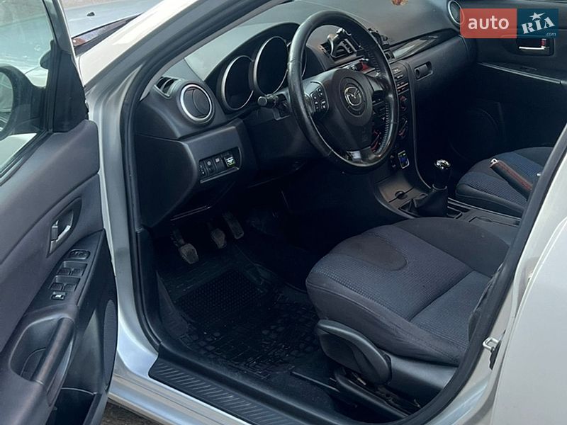 Хэтчбек Mazda 3 2004 в Черкассах