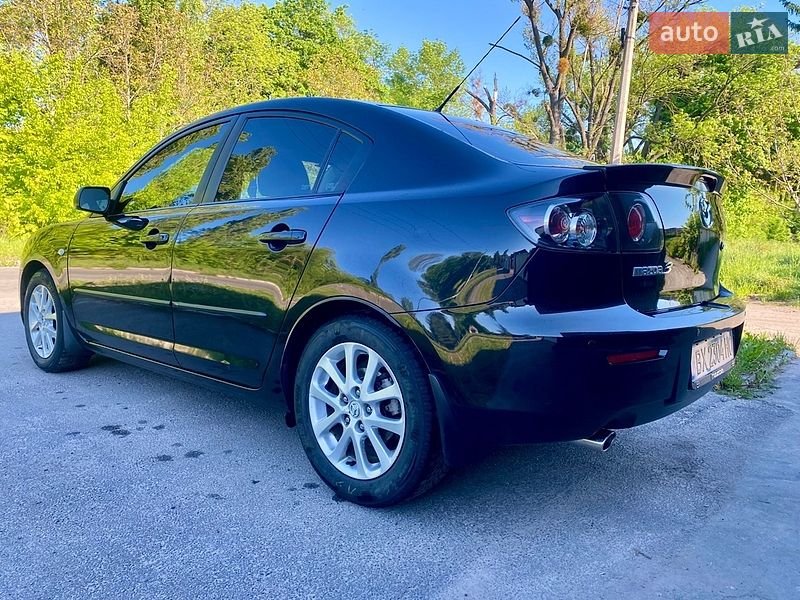 Седан Mazda 3 2008 в Хмільнику