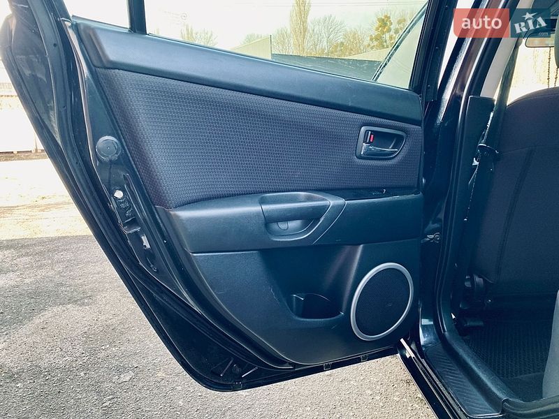 Седан Mazda 3 2008 в Хмільнику