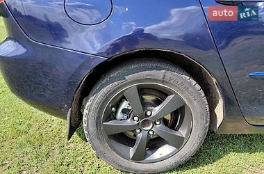 Седан Mazda 3 2005 в Лохвиці
