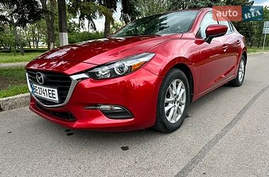 Седан Mazda 3 2017 в Николаеве