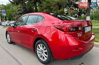 Седан Mazda 3 2017 в Николаеве