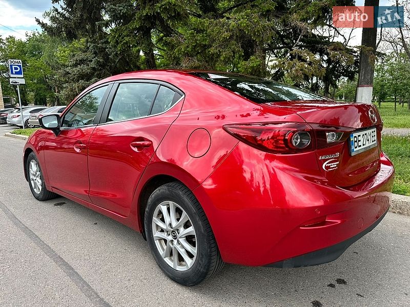 Седан Mazda 3 2017 в Николаеве