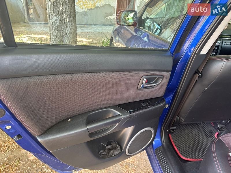 Седан Mazda 3 2009 в Херсоне