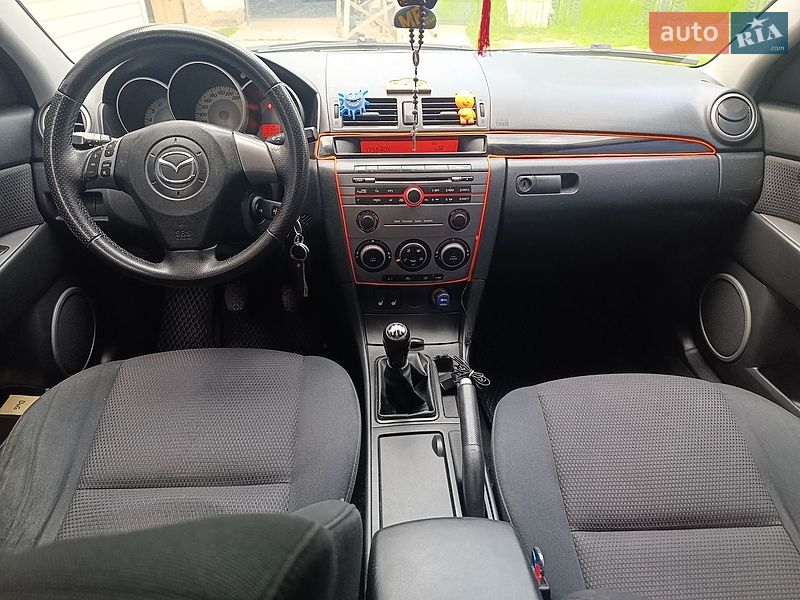 Седан Mazda 3 2008 в Перегинском