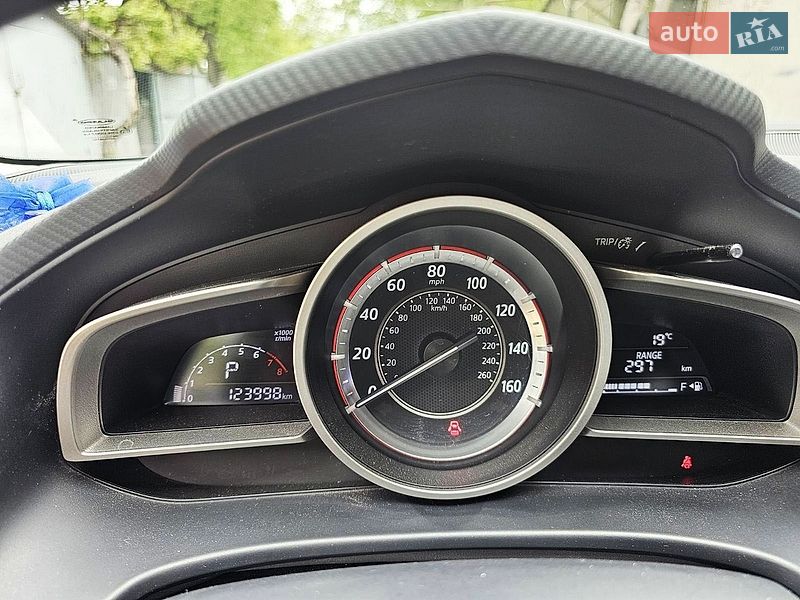 Седан Mazda 3 2016 в Одесі