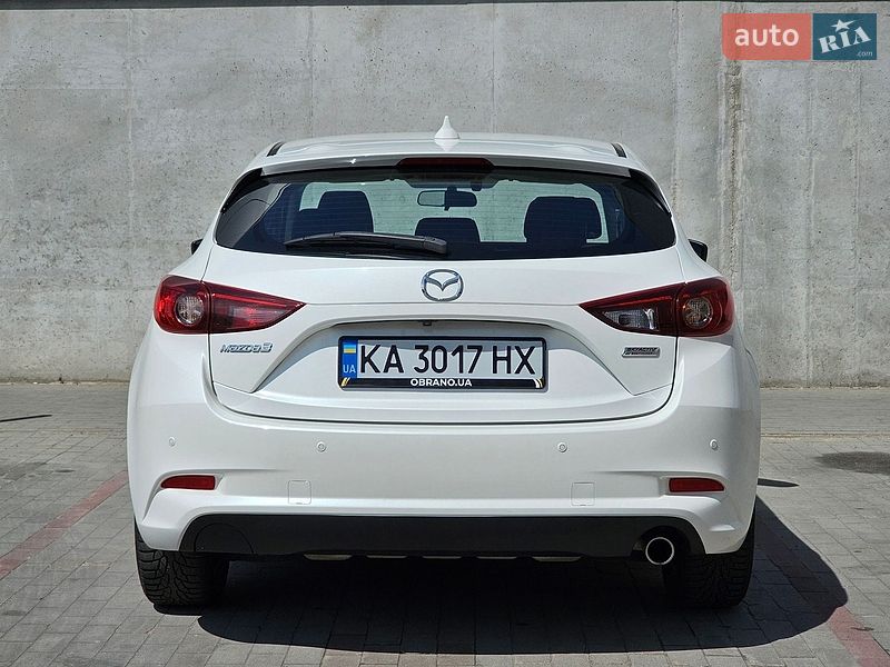 Хэтчбек Mazda 3 2017 в Киеве фото 4 Хэтчбек Mazda 3 2017 в Киеве