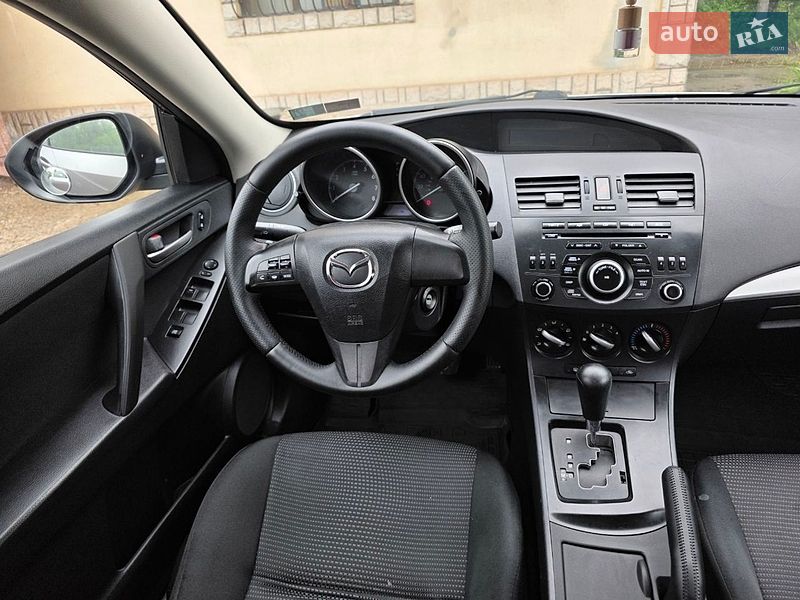 Седан Mazda 3 2013 в Кривом Роге фото 29 Седан Mazda 3 2013 в Кривом Роге