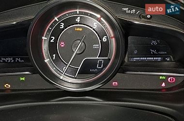 Хэтчбек Mazda 3 2015 в Житомире