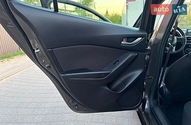 Седан Mazda 3 2014 в Львове