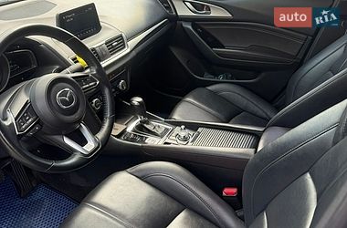 Седан Mazda 3 2018 в Вінниці